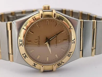 Test Constellation ref. 1262.10, champagne with gold baton hour markers - bracelet