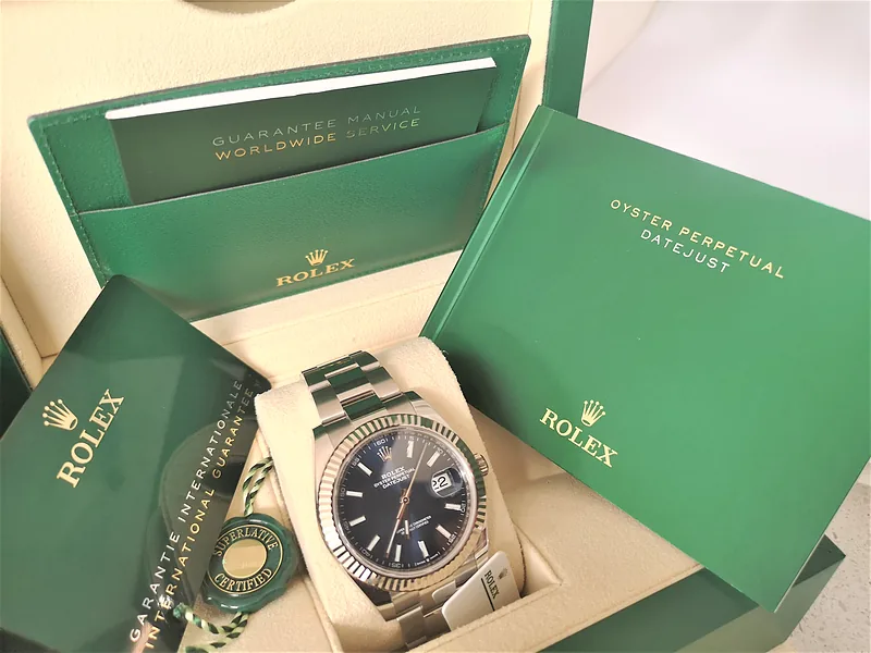 ROLEX DateJust 41mm ref. 126334, blue dial with batons - bracelet