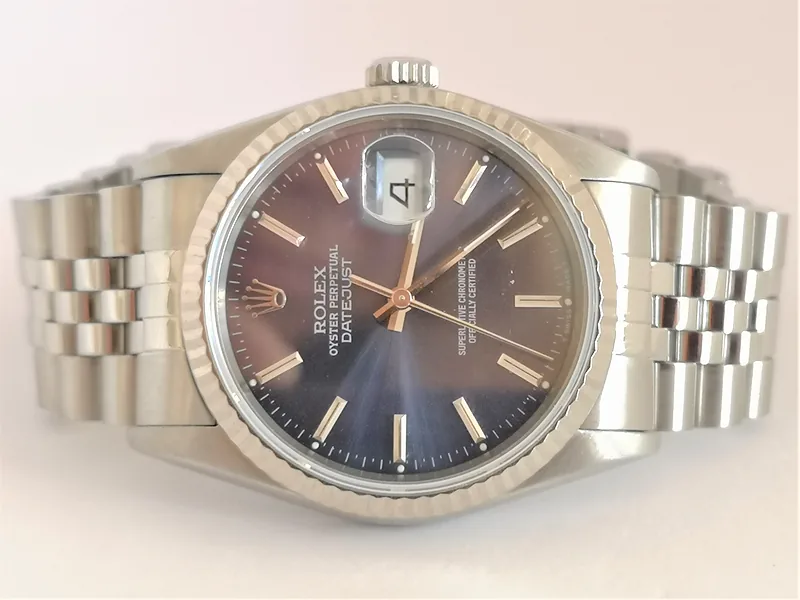Rolex DateJust 36mm ref. 16220, blue with baton hour markers - bracelet