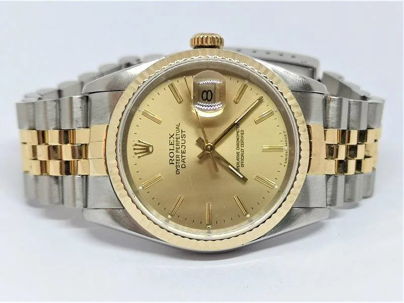 Rolex DateJust 36mm ref. 16233, champagne with gold baton hour markers - bracelet