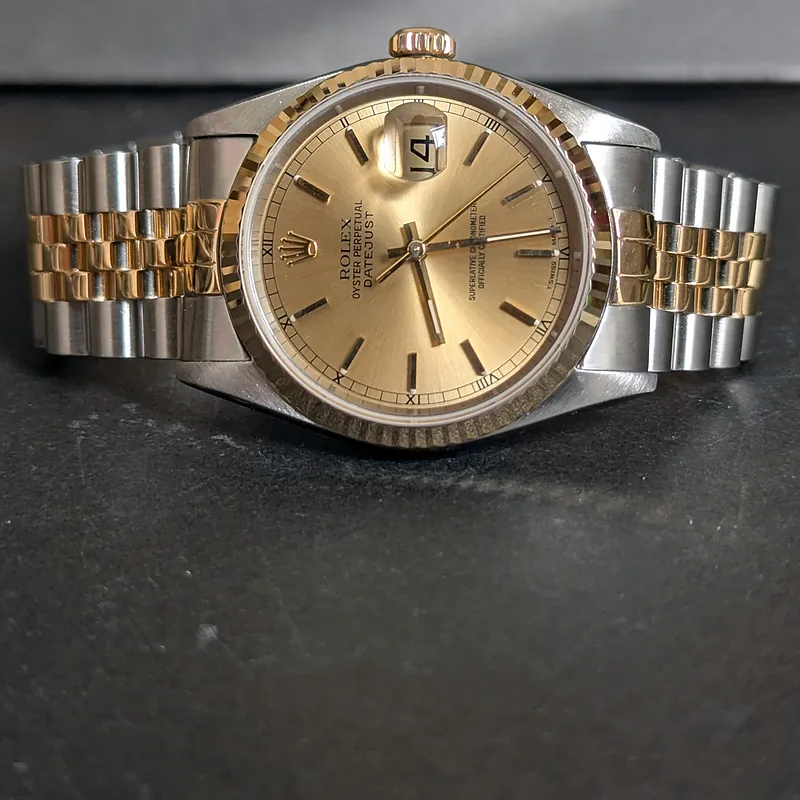 Rolex DateJust 36mm ref. 16233, champagne with gold baton hour markers - side profile