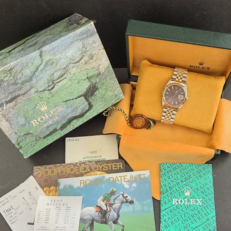 Rolex DateJust 36mm ref. 16233, grey with gold baton hour markers - side profile