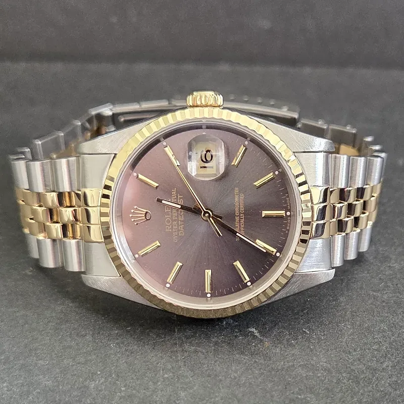 Rolex DateJust 36mm ref. 16233, grey with gold baton hour markers - clasp