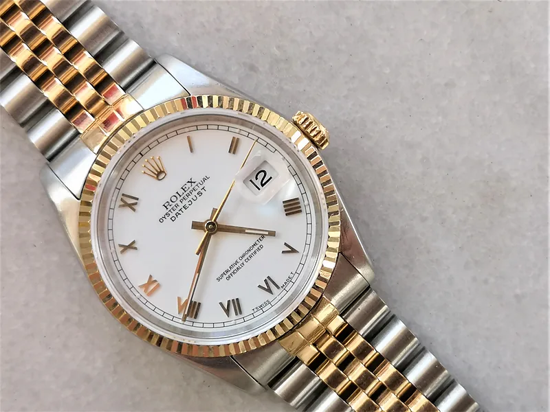 Rolex DateJust 36mm ref. 16233, white with roman numerals - crown and case