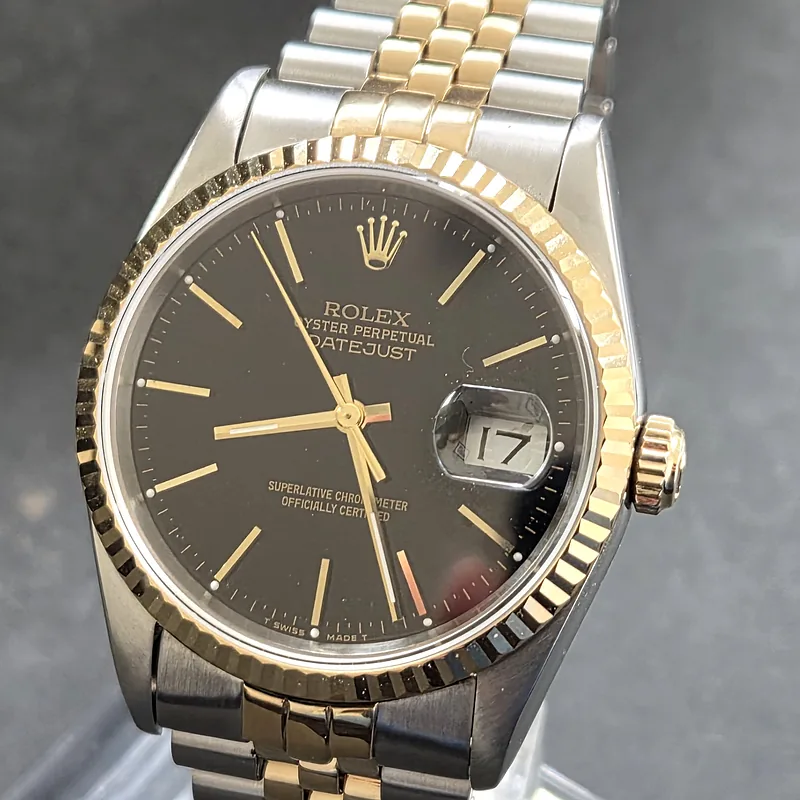 Rolex DateJust 36mm ref. 16233, black with gold baton hour markers - clasp