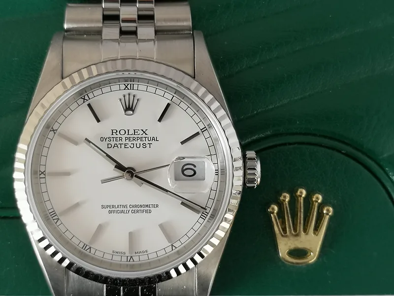 Rolex DateJust 36mm ref. 16234, white effect with baton hour markers - crown and case