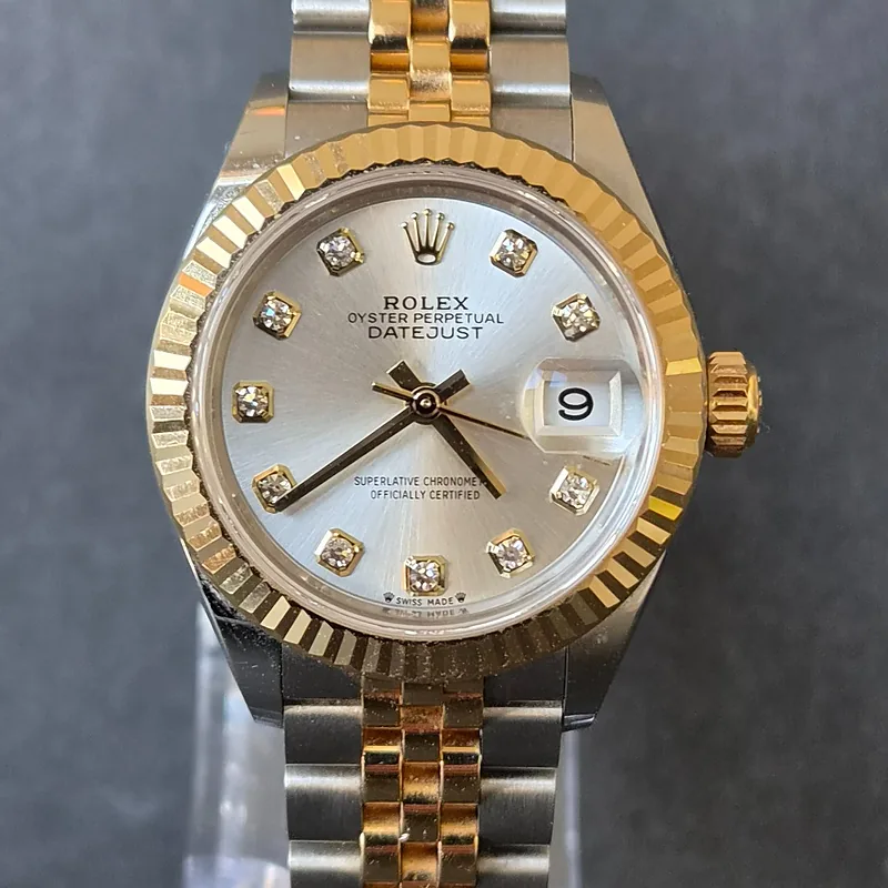 Rolex DateJust 28mm ref. 279173, original silver diamond dot dial - front view
