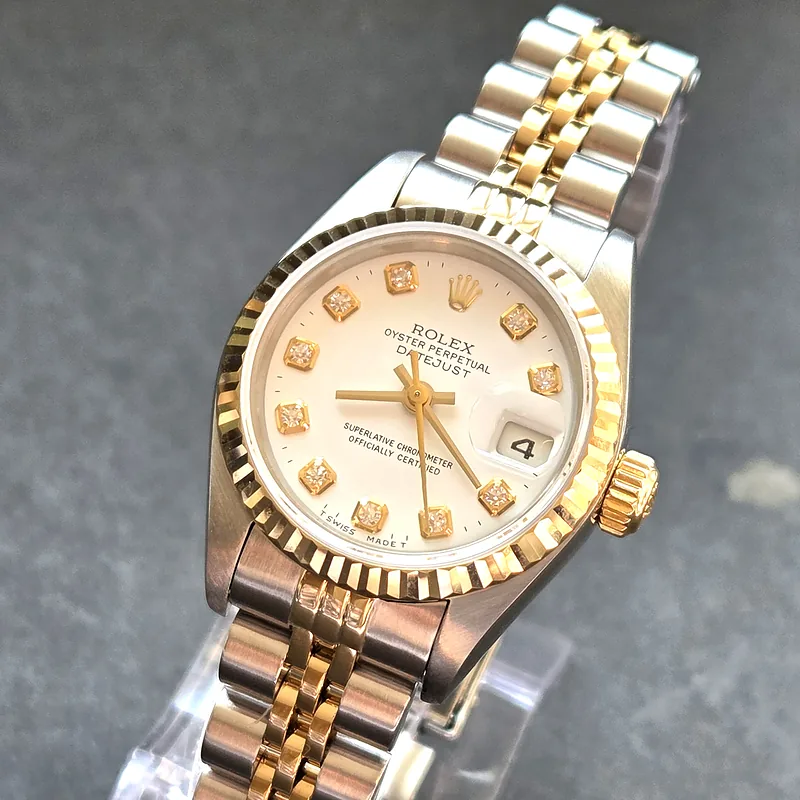 Rolex DateJust 26mm ref. 69173, factory white diamond dot dial - side profile