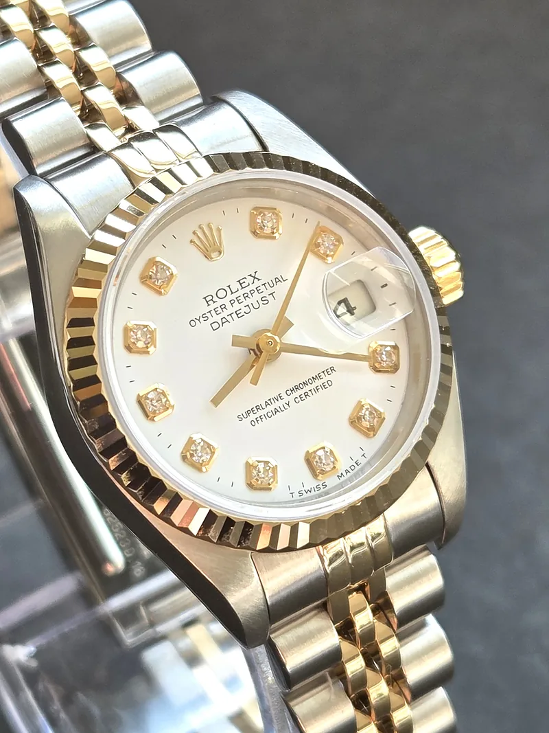 Pre-owned Rolex DateJust 26mm ref. 69173 1994, Factory White diamond dot dial