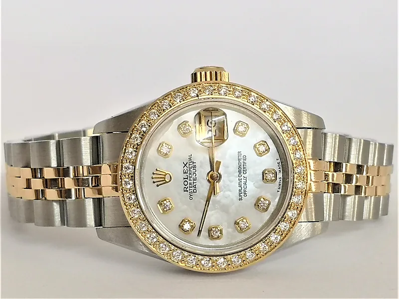 Rolex DateJust 26mm ref. 69173, custom mother of pearl with diamond dots - side profile