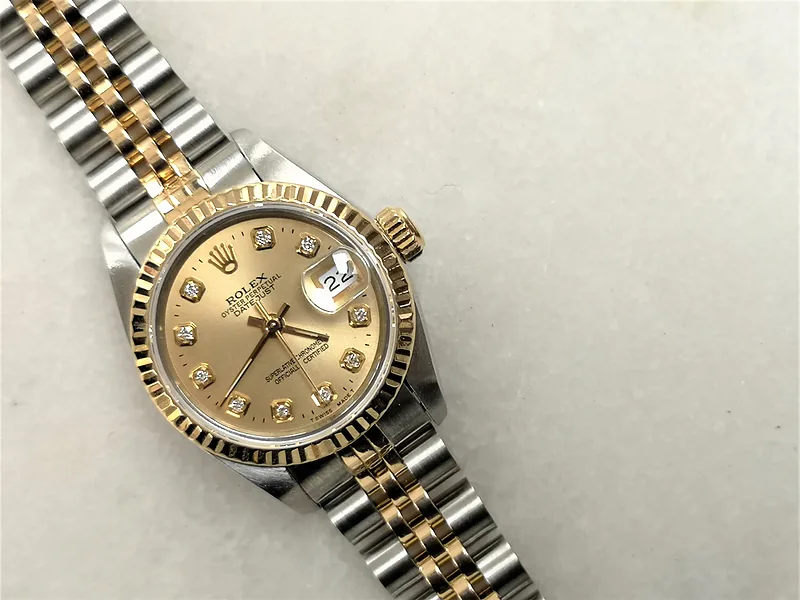 Rolex DateJust 26mm ref. 69173, champagne diamond dial - side profile
