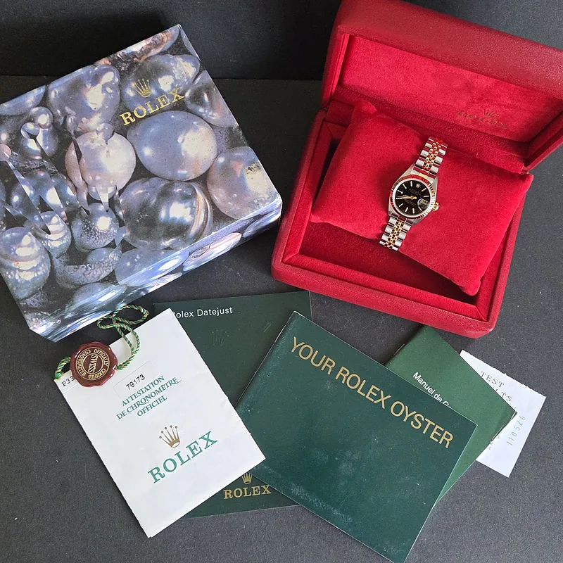 Rolex DateJust 26mm ref. 79173, black with gold batons - clasp