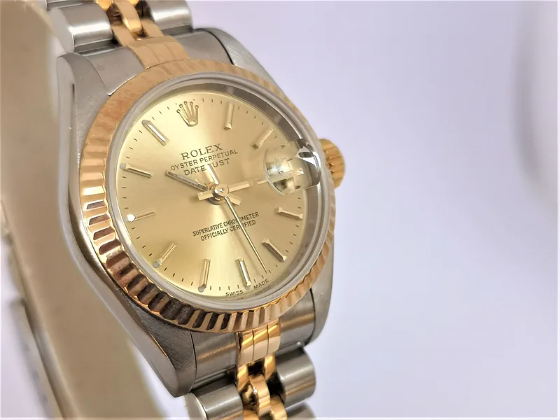 Rolex DateJust 26mm ref. 79173, champagne with gold baton hour markers - side profile