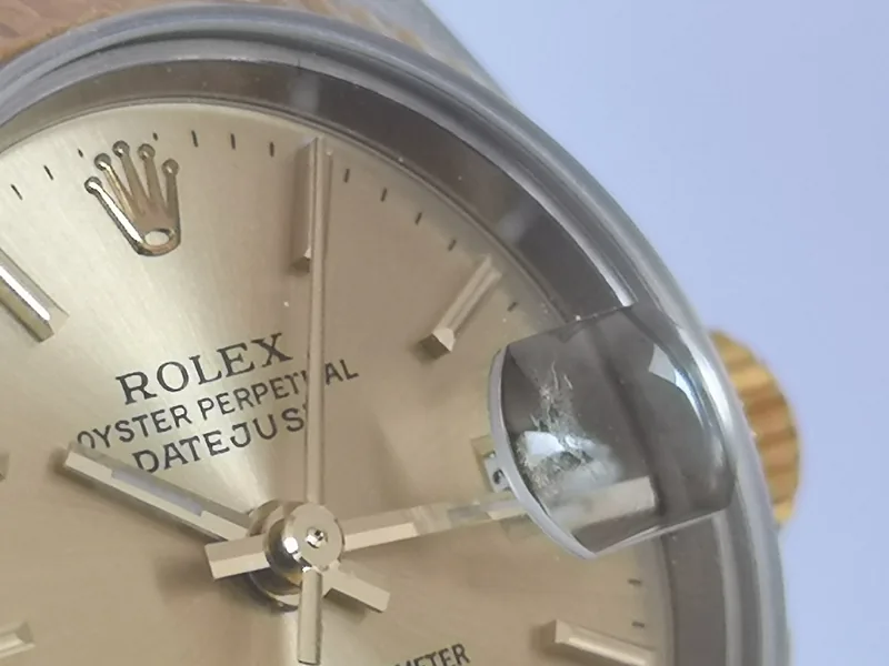 Rolex DateJust 26mm ref. 79173, champagne with gold baton hour markers - additional view