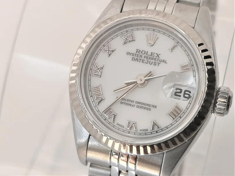 Rolex DateJust 26mm ref. 79174, white with roman numerals - dial close-up