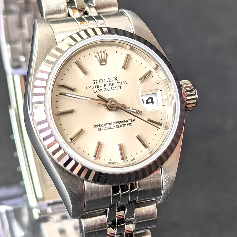 Rolex DateJust 26mm ref. 79174, silver with batons - front view