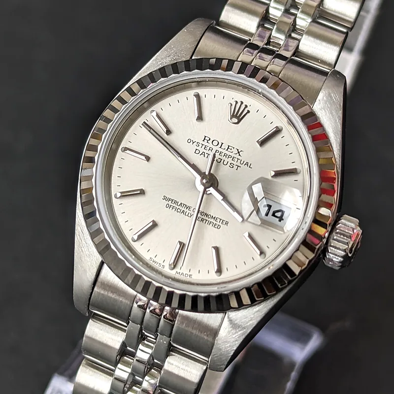 Rolex DateJust 26mm ref. 79174, silver with batons - crown and case