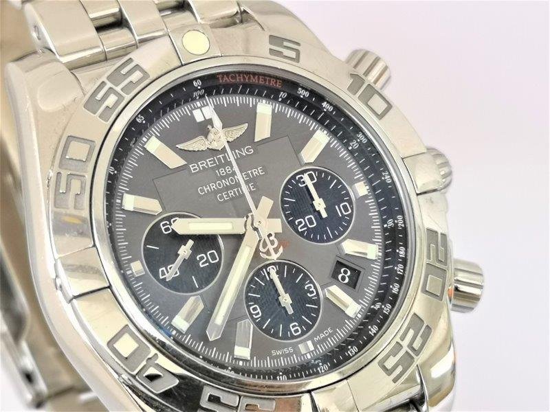 Breitling Chronomat44 ref. AB0110, grey - front view