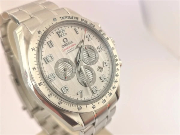 Omega Speedmaster Broad Arrow dial