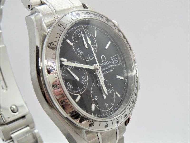 Omega Speedmaster Date ref. 35135000, black with white detailing and date - bracelet