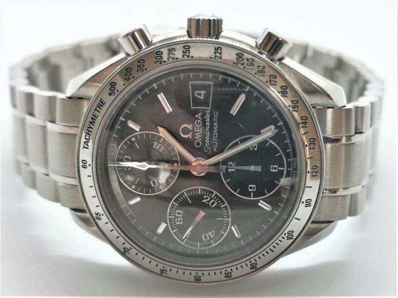 Omega Speedmaster Date ref. 35135000, black with white detailing and date - additional view