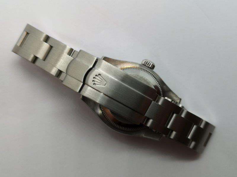 Gorgeous Ladies Oyster Perpetual with salmon pink dial side