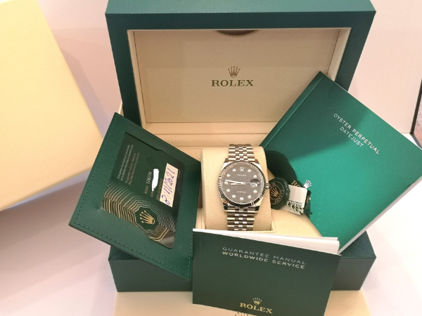 Unworn 36mm Rolex Diamond-Dial Watch  bracelet