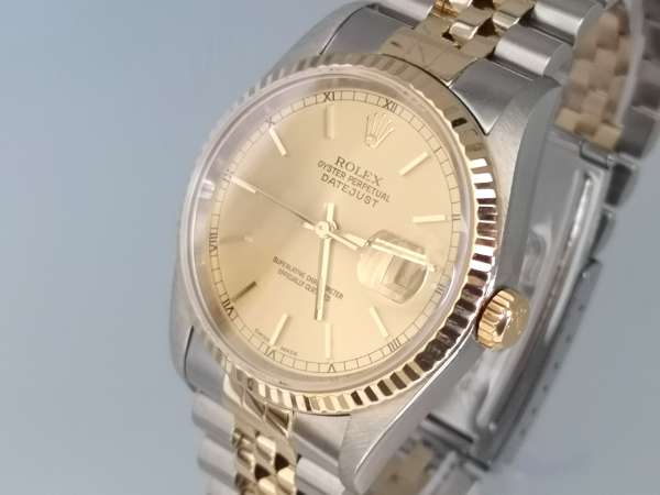 Champagne dial 36mm DateJust  side