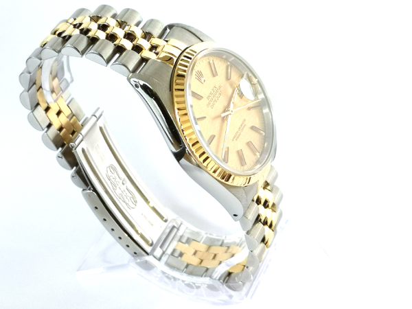 Champagne Linen DateJust 36mm crown