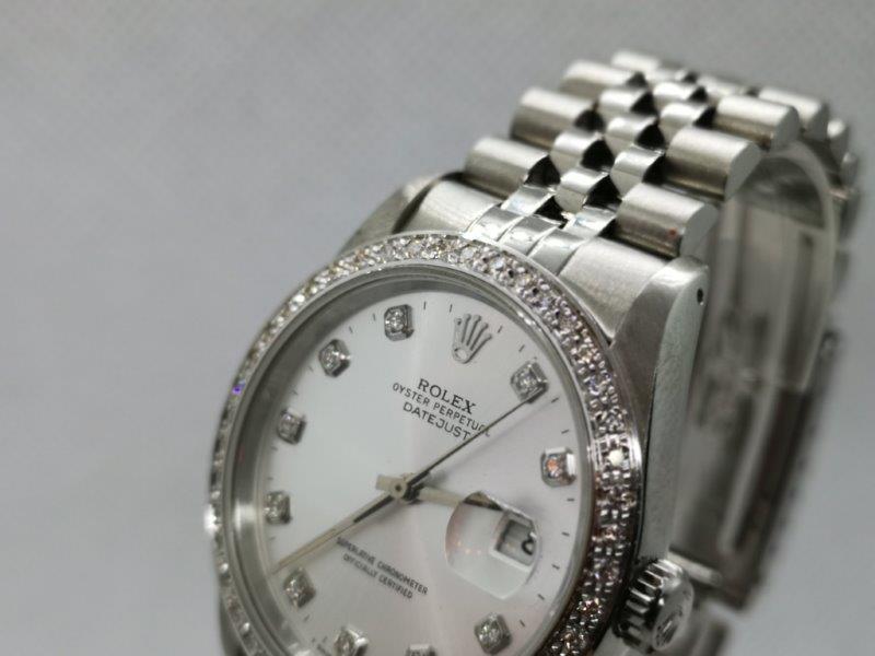 Steel Datejust benefiting from aftermarket upgrades to bezel and dial side