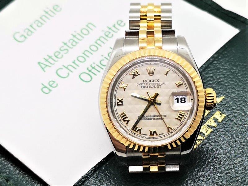 Ladies DateJust with devine Pyramid Dial front
