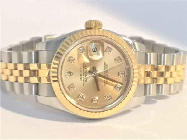 Concealed clasp lady-datejust 
