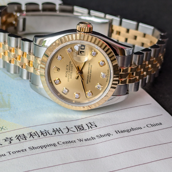 Concealed clasp Rolex datejust 26mm side