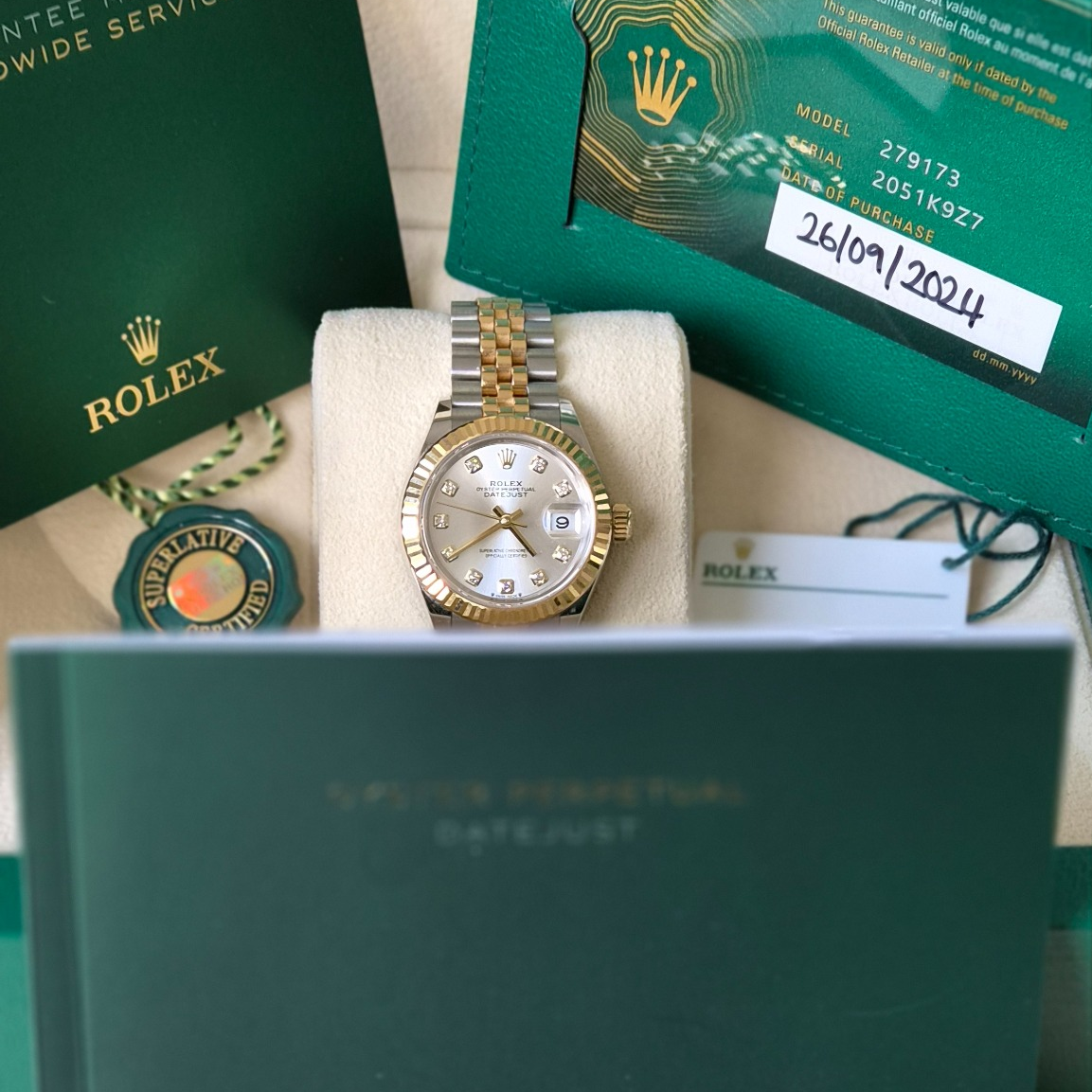 Rolex DateJust 28mm ref. 279173, original silver diamond dot dial - with box and papers