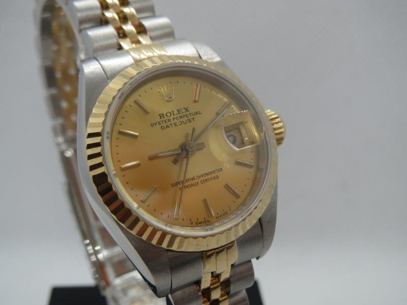 We love this 26mm ladies Datejust in Gold & Steel front
