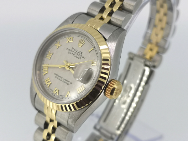 Rolex with pyramid dial dial