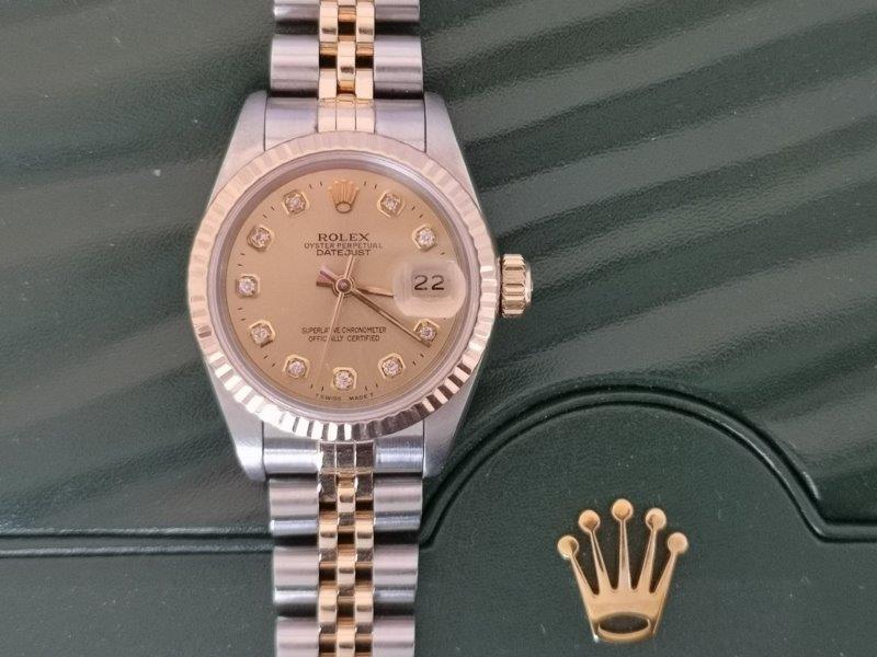Lady DateJust with Diamond Dial crown