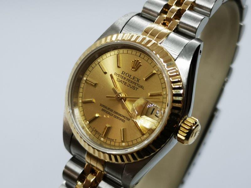 The classic Rolex Datejust for a classy Lady dial