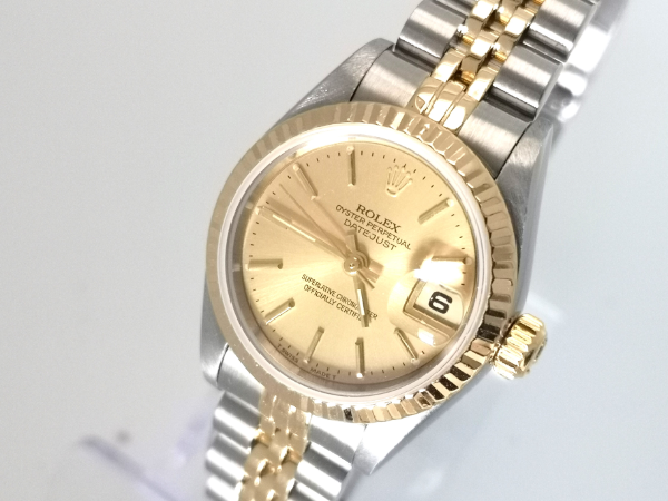 Classic Champagne dial DateJust  side