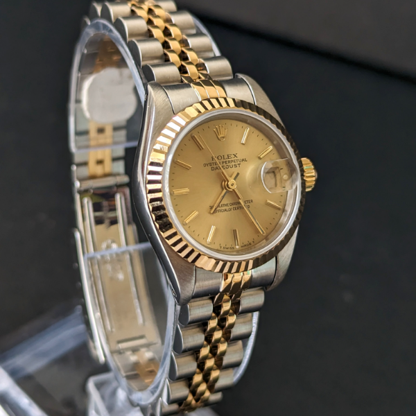Classic Champagne dial datejust clasp