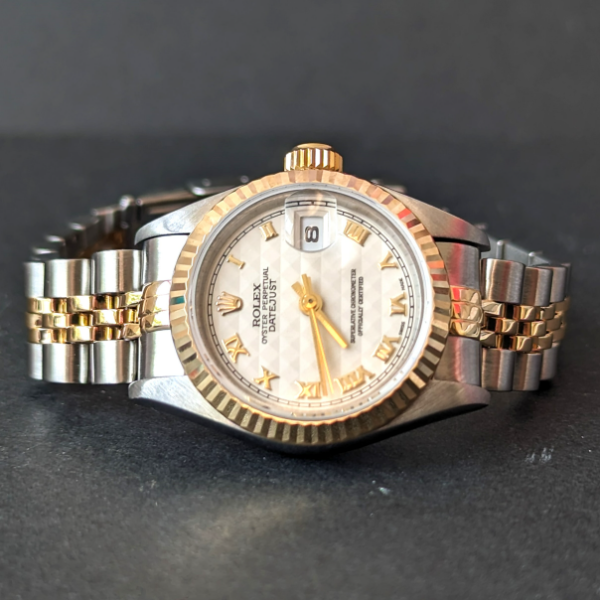 Ivory Dial DateJust 26mm crown