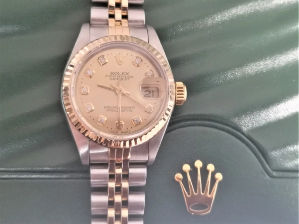 Preowned ladies rolex dublin  side