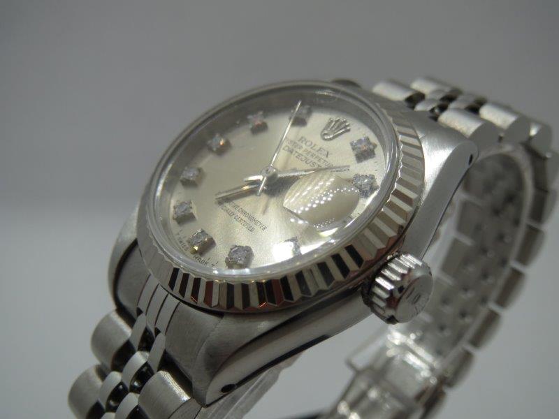 This 26mm ladies Datejust oozes class. clasp