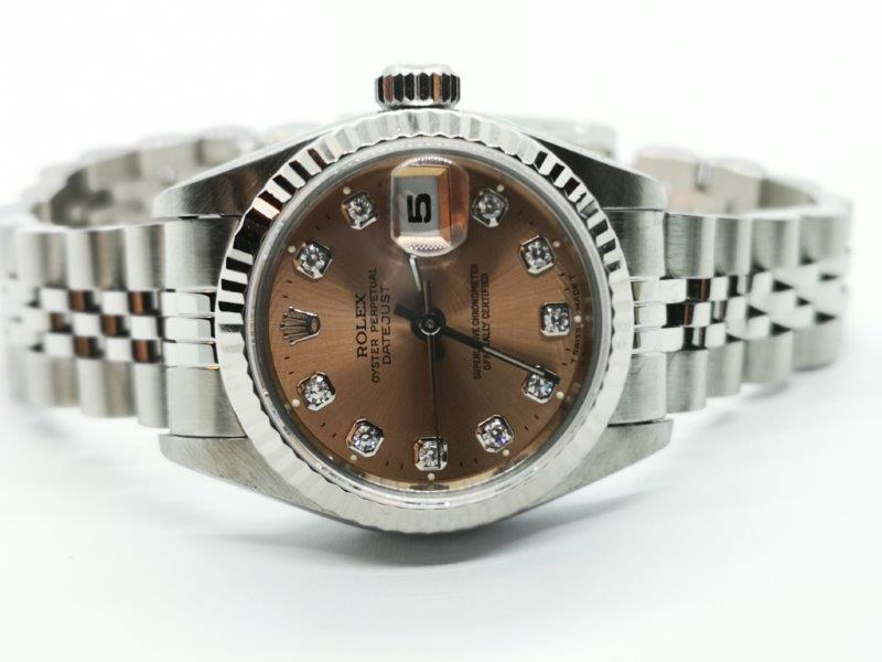 Ultimate feminity by Rolex-Pink dial with diamonds front