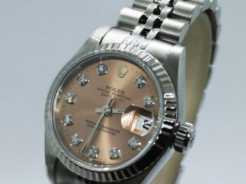 Ultimate feminity by Rolex-Pink dial with diamonds