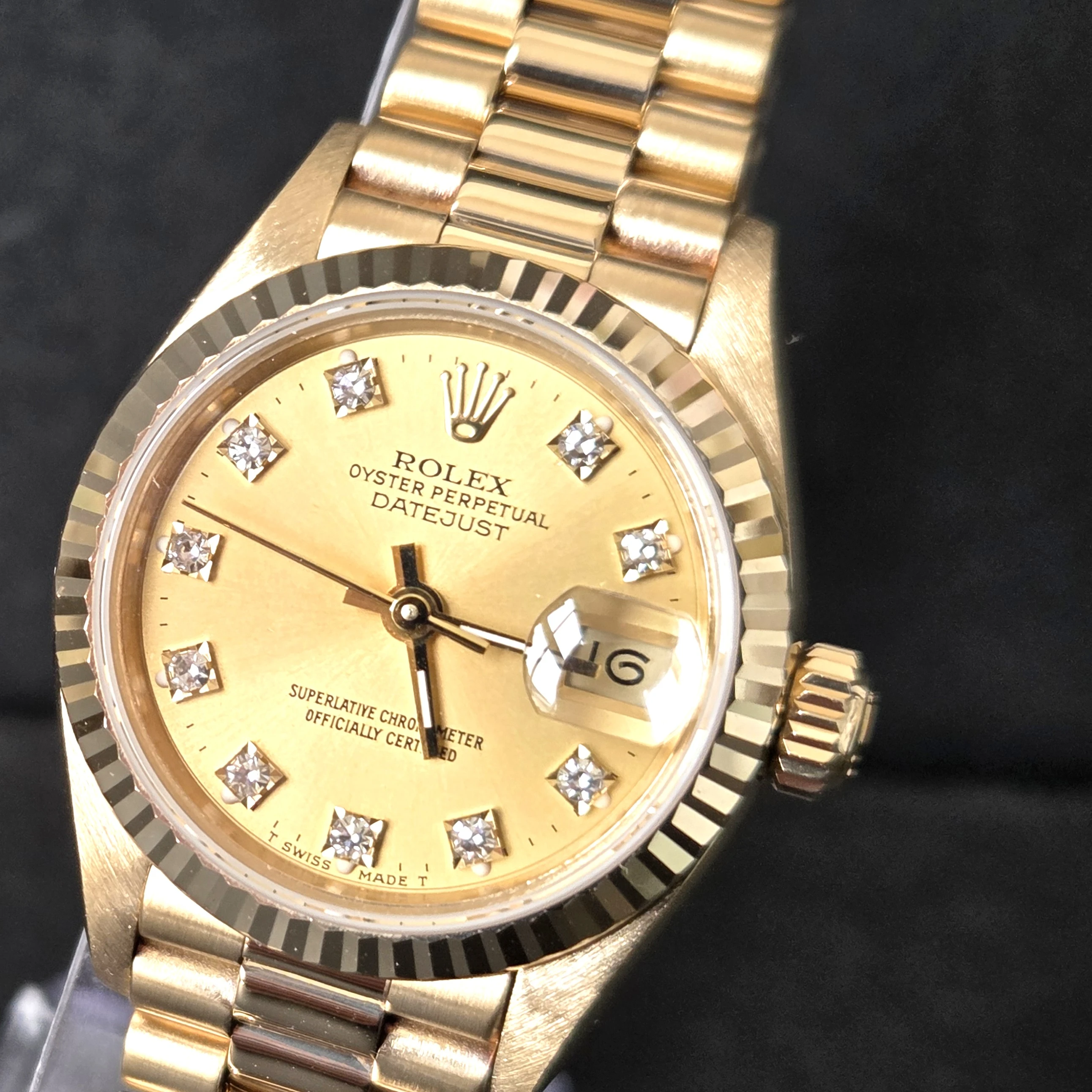 Vintage Gold Ladys Rolex crown
