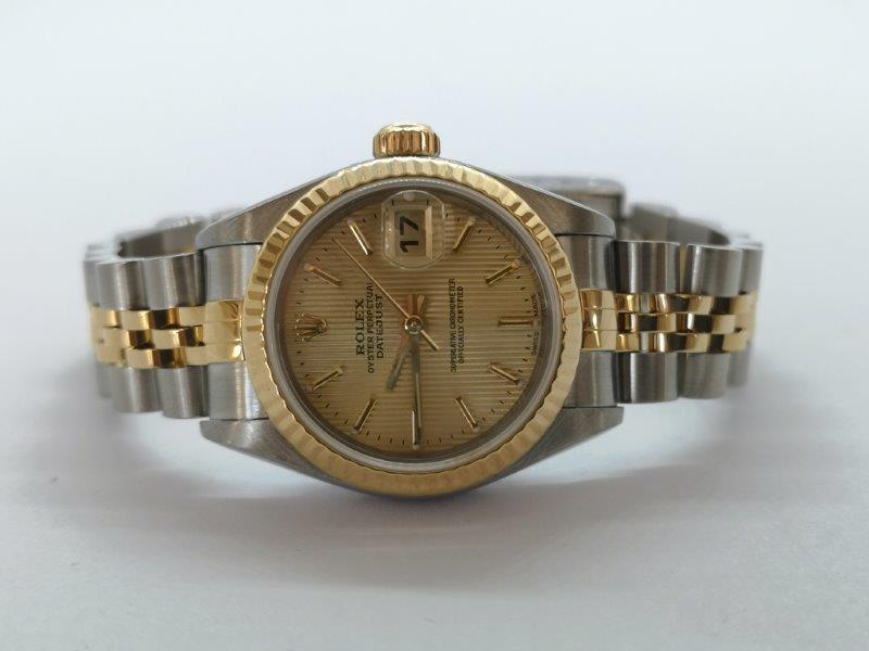 Classic Rolex Champagne, Gold combination on a Jubilee crown